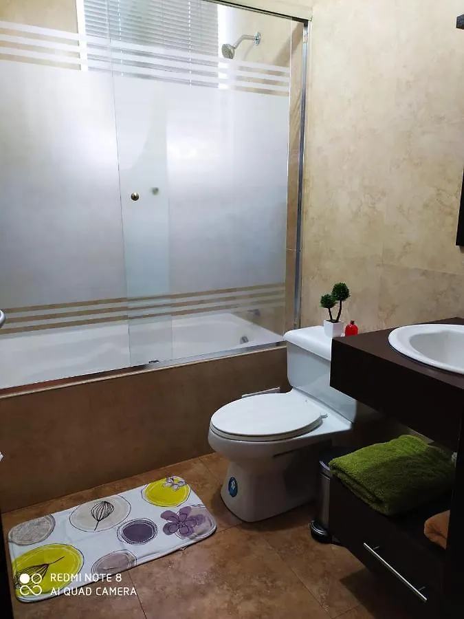 Suites Noa Quito, La Carolina.- 키토